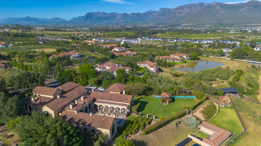 5 Bedroom Property for Sale in Winelands Western Cape